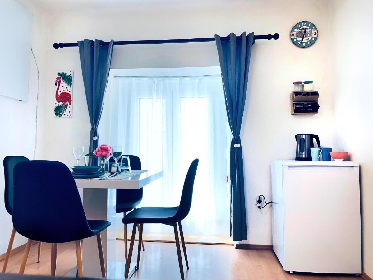 1Br Apartment On The Most Beautiful Street In Ljubljana Center Exteriör bild