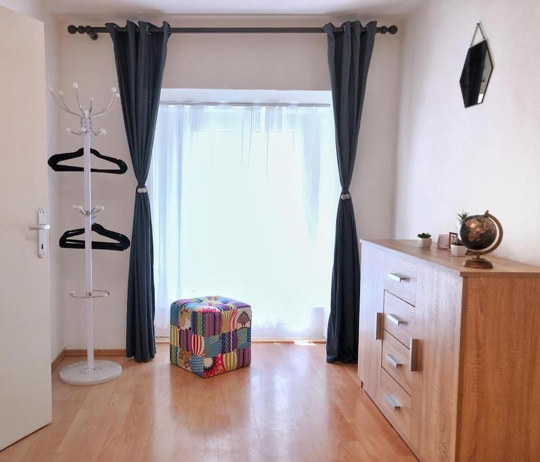 1Br Apartment On The Most Beautiful Street In Ljubljana Center Exteriör bild